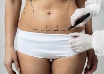 Lipoaspiração, minilipo, hidrolipo e lipo HD: entenda esses procedimentos