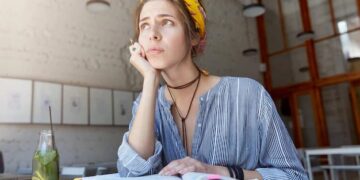 O que é a Síndrome do Pensamento Acelerado?