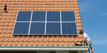 Investimento em energia solar vai ultrapassar petróleo em 2023