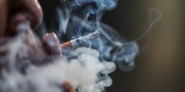 Tabagismo e cigarro eletrônico ameaçam saúde pulmonar e cardíaca