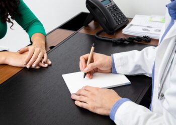 Planos não podem negar clientes negativados, decide STJ