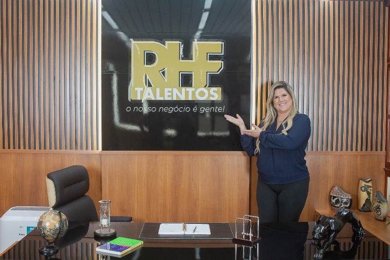 Ela auxiliava pessoas demitidas e hoje é CEO da maior consultoria de RH do país