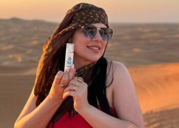 Brasileira é reconhecida em Dubai como destaque internacional na estética avançada