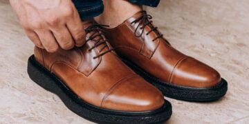 Sapatos de luxo no Brasil: como o calçado certo fortalece imagem, autoridade e posicionamento