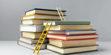 Do primeiro passo à expansão: líderes do franchising criam curadoria literária para guiar a jornada empreendedora