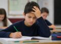 Dificuldade de aprendizagem: sinais precoces podem evitar prejuízos emocionais e escolares nas crianças