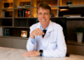 Dr. Alessandro Schuffner, referência em reprodução assistida, especialista alia ciência, inovação e cuidado personalizado na medicina reprodutiva