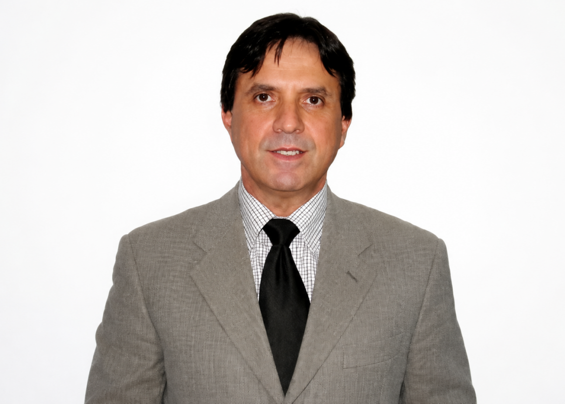 Dr. Evando Lauritzen, referência em cirurgia plástica alia excelência técnica, segurança cirúrgica e atuação humanitária