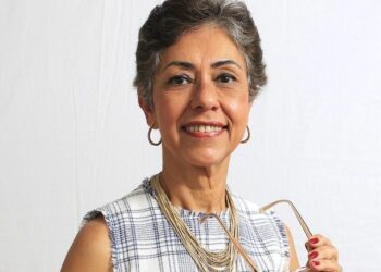 Dra. Joana d’Arc Sakai, referência em psicologia alia psicanálise, desenvolvimento humano e formação acadêmica