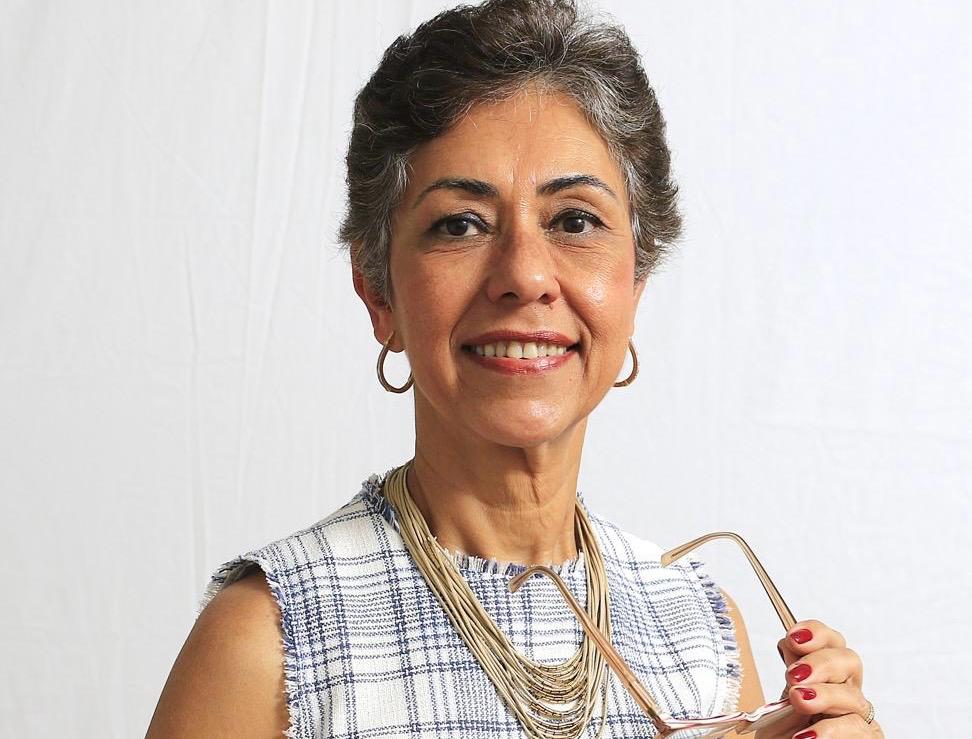 Dra. Joana d’Arc Sakai, referência em psicologia alia psicanálise, desenvolvimento humano e formação acadêmica