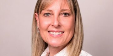 Veronicka Seegmueller, referência em neuropsicologia alia neurociência da aprendizagem, psicopedagogia e desenvolvimento cognitivo